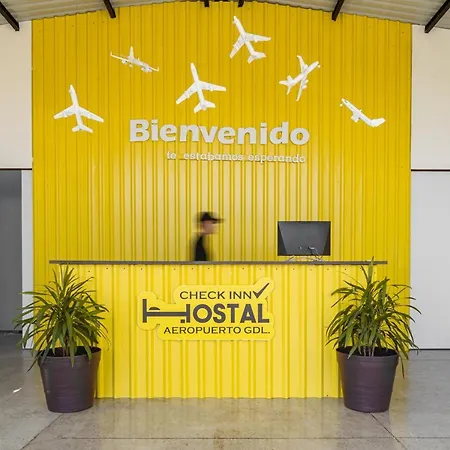 Check Inn Hostal Aeropuerto Gdl